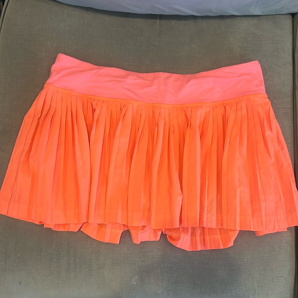 Lululemon pink tennis skirt